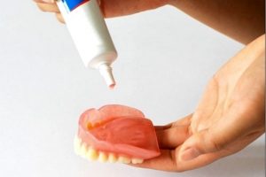 Denture-Adhesive